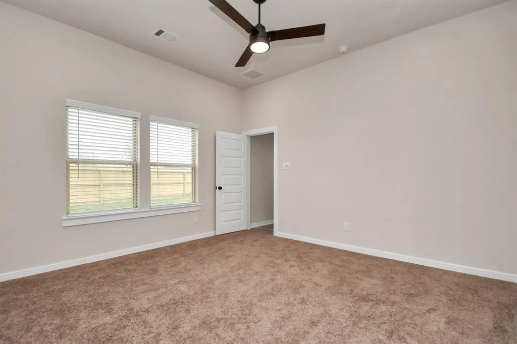 Photo of 402 Kendall Crest