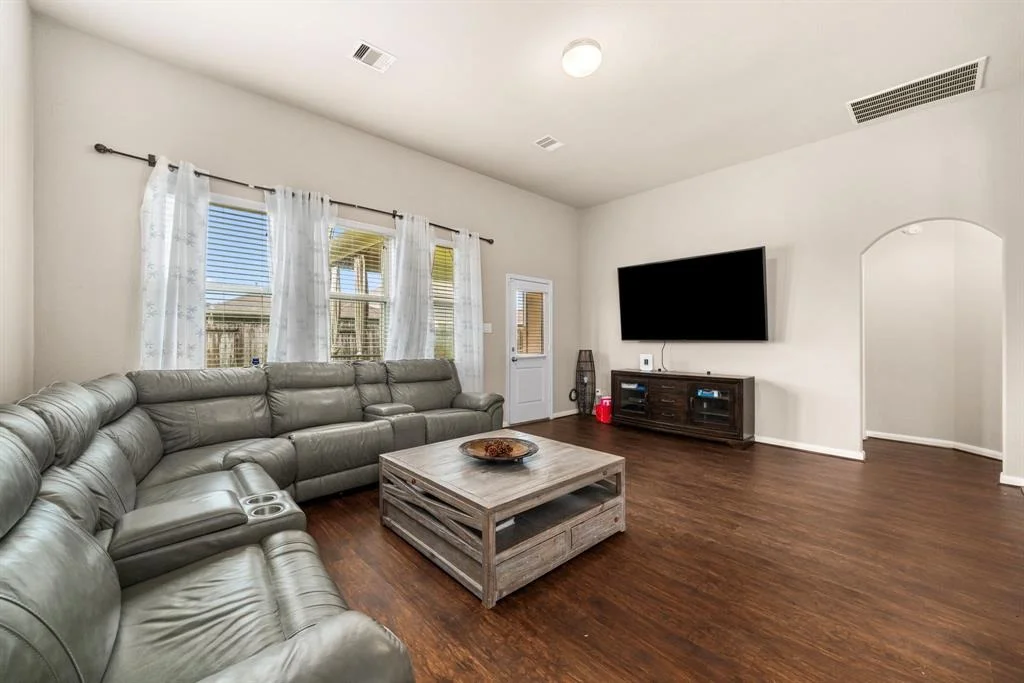 Photo of 9422 Cimarroncito Lane