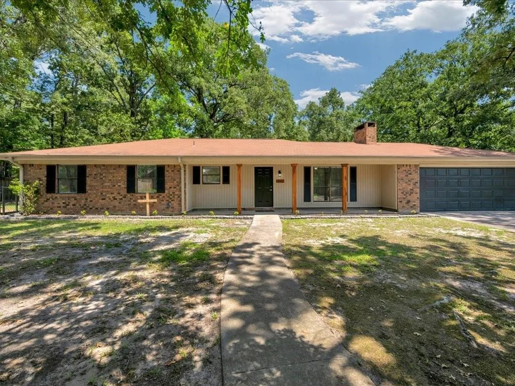 Photo of 900 Edgewood Circle