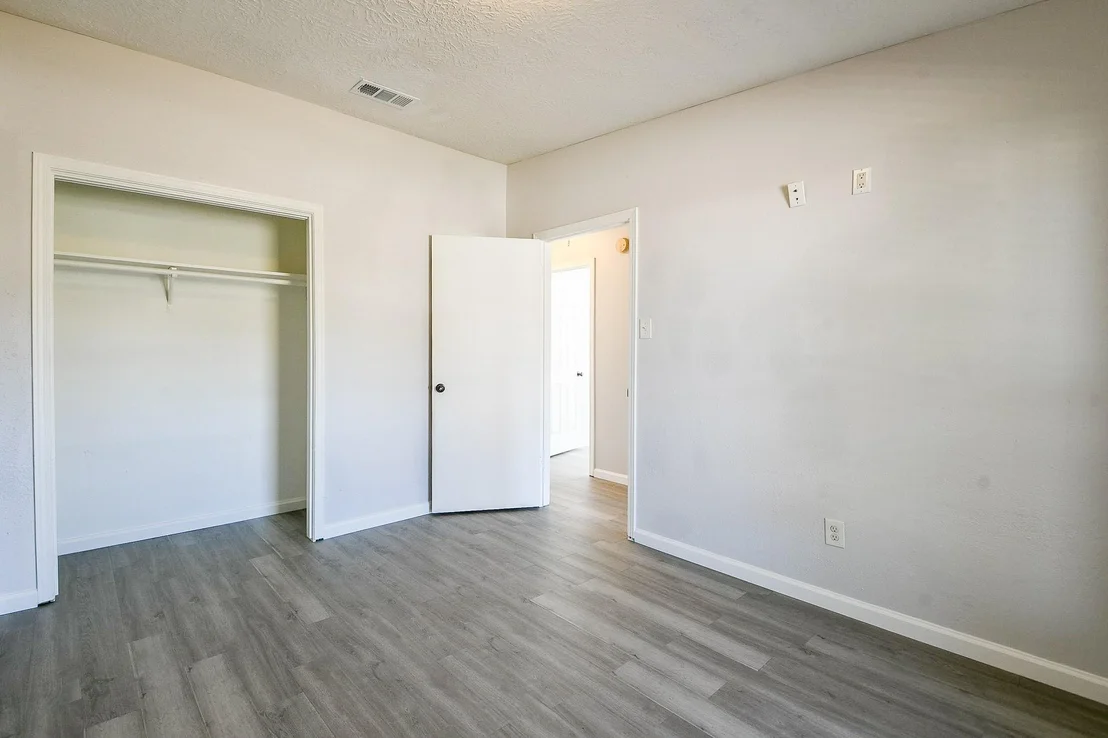 Photo of 4719 Brownfields Drive