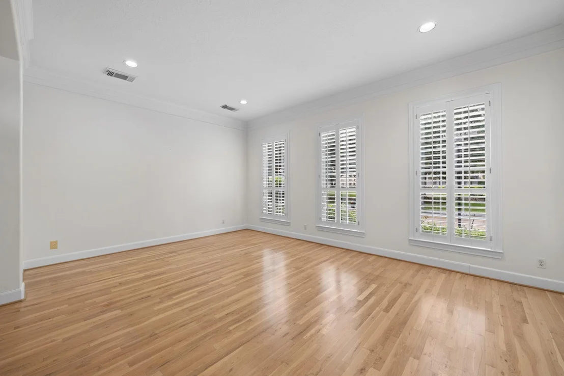 Photo of 3403 Crest Hill Lane