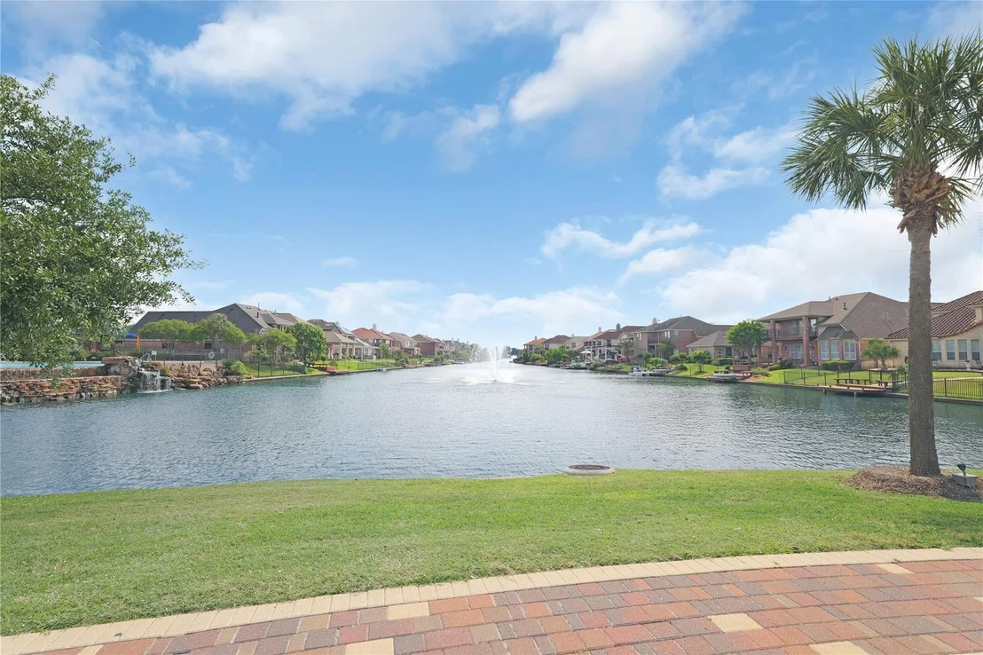 Photo of 17922 Harbour Bridge Point Drive