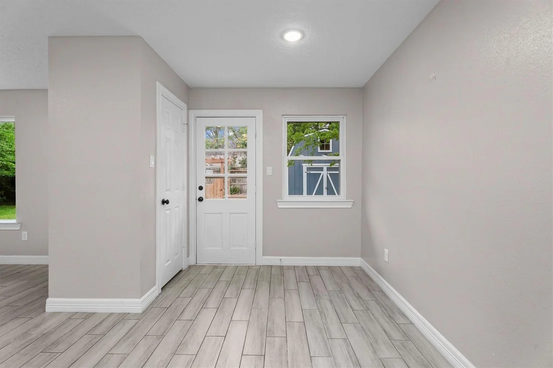 Photo of 703 Barbara Street