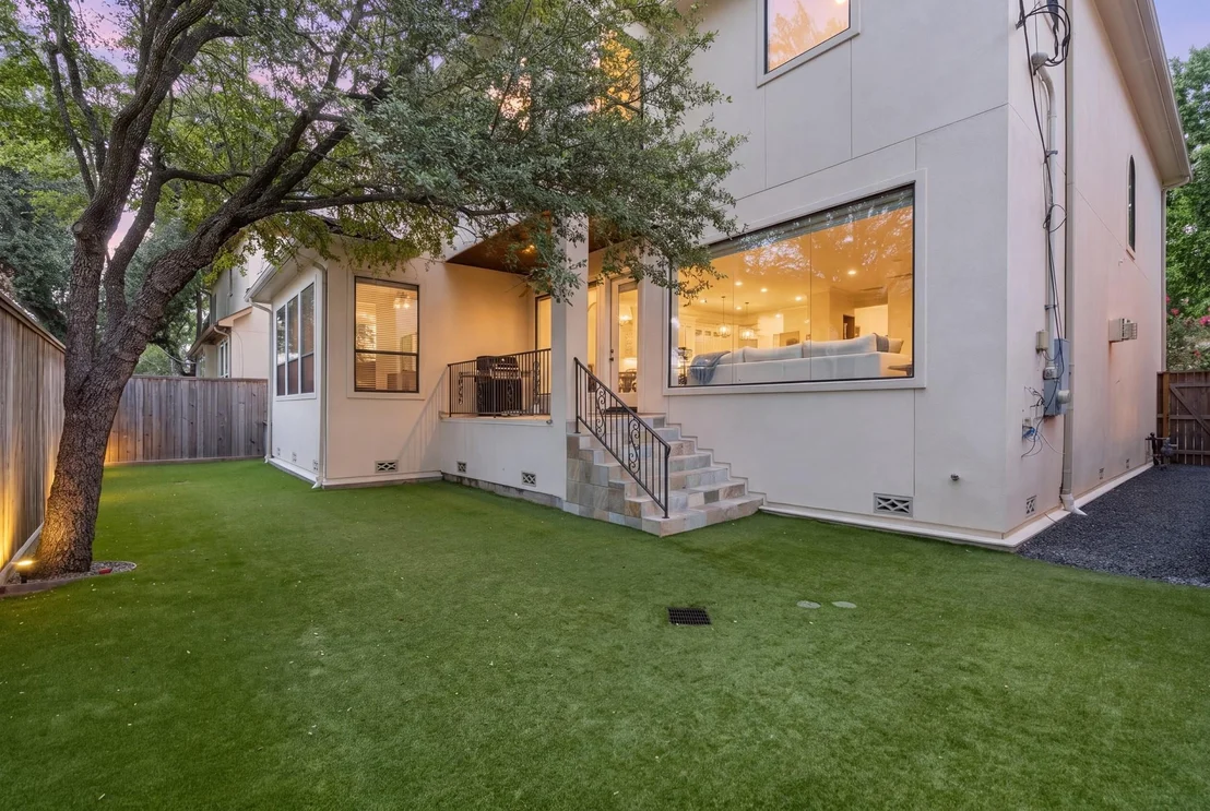 Photo of 5202 Patrick Henry Street