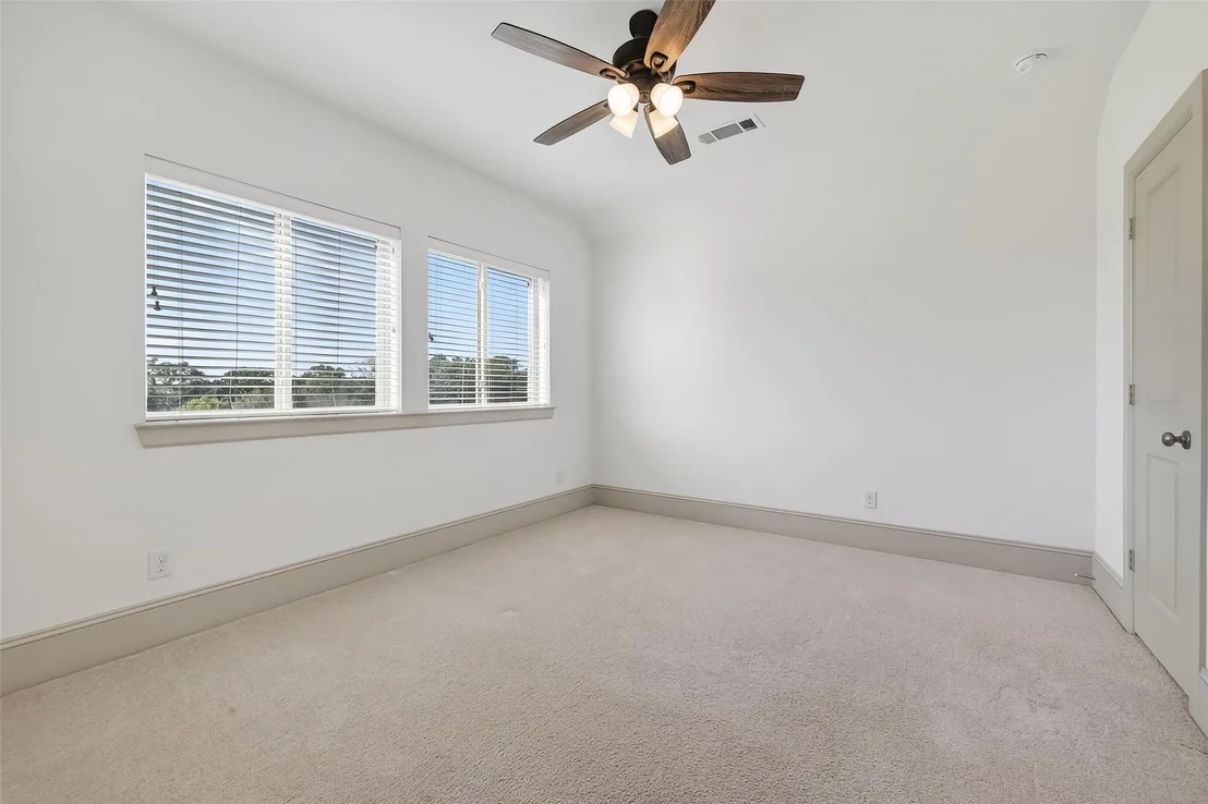 Photo of 10514 Hess Lane
