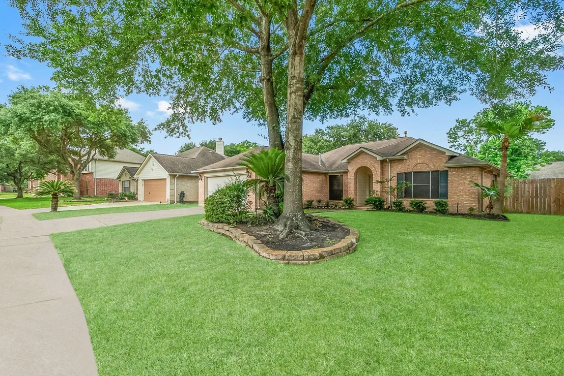 Photo of 31115 Perlican Drive