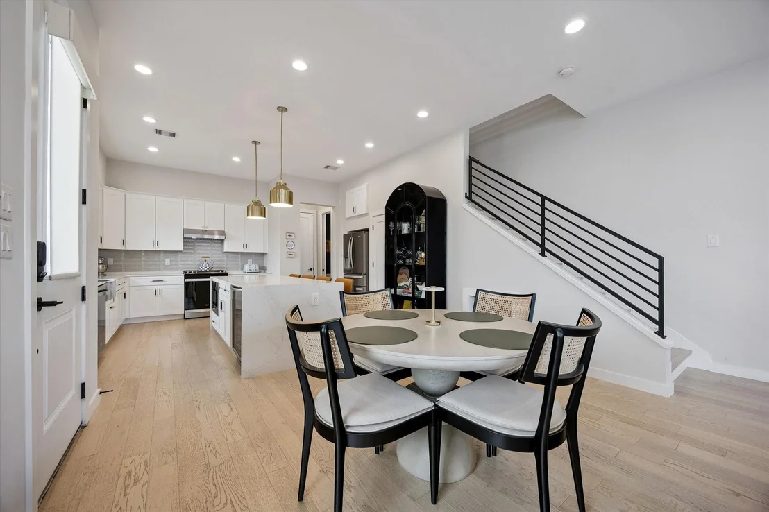 Photo of 5532 Darling Street