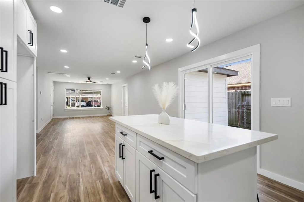 Photo of 1302 Comal Avenue