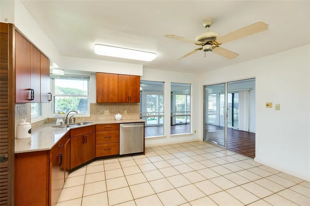 Photo of 8 Lakeview Drive