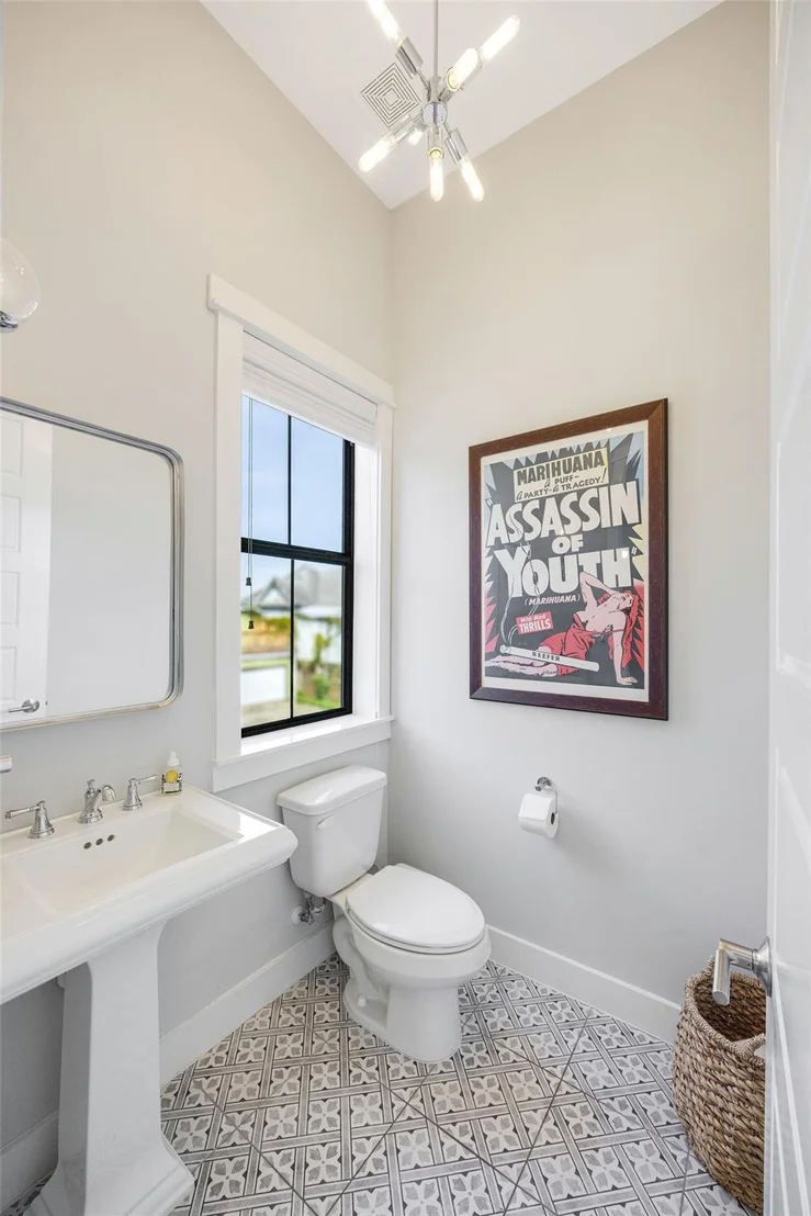 Photo of 418 Hyde Park Boulevard