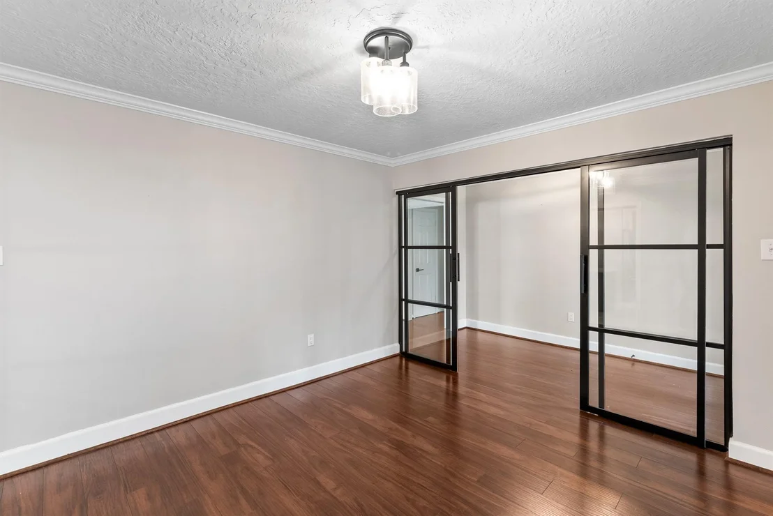 Photo of 9610 Godstone Lane