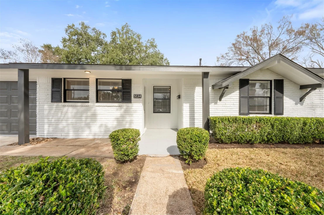Photo of 5734 Farwell Drive