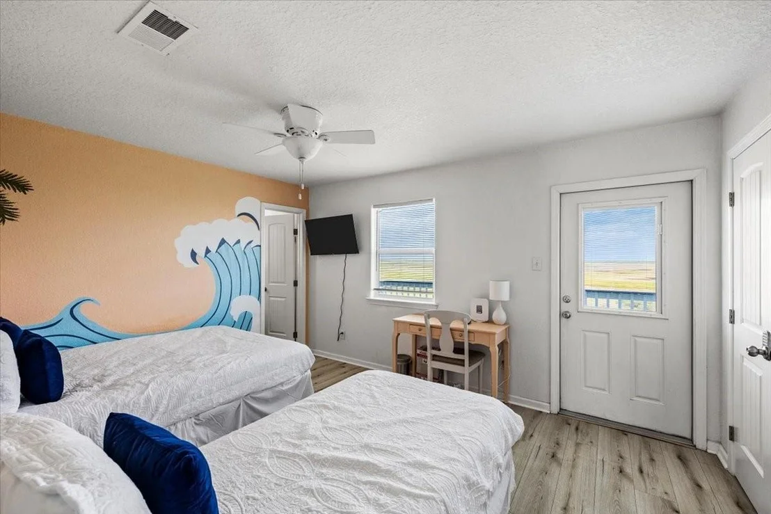 Photo of 2927 Blue Water Highway