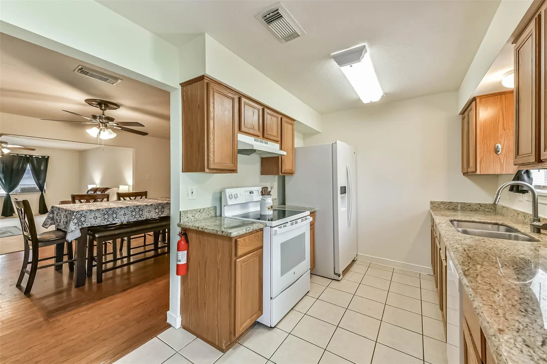 Photo of 115 N Shirley Street
