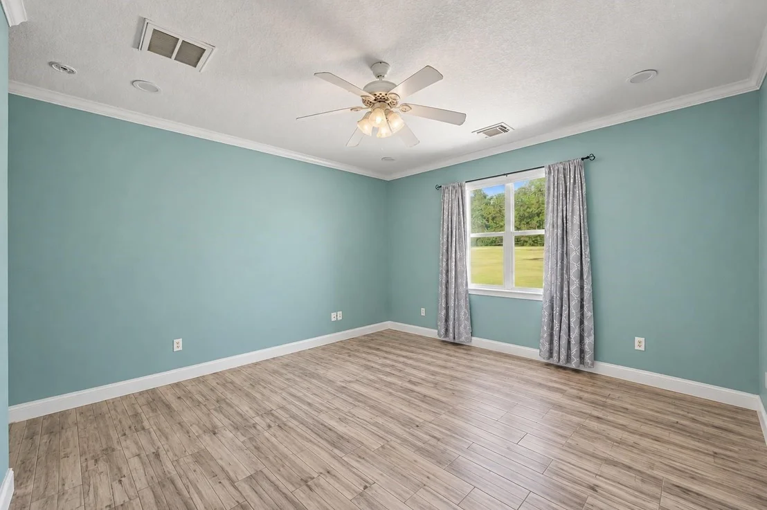 Photo of 5110 Lakeshore Drive