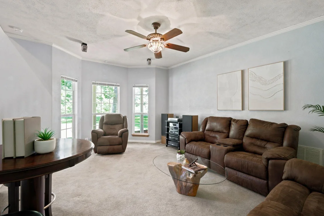 Photo of 15217 Paradise Point Drive