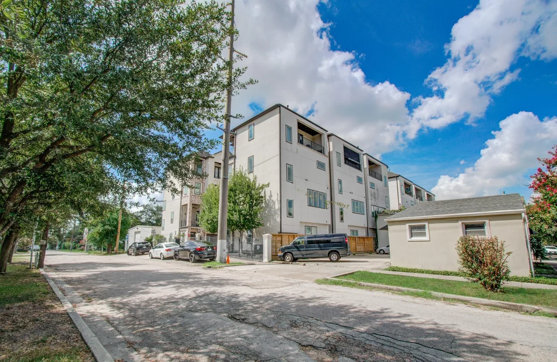 Photo of 2114 Mason Street
