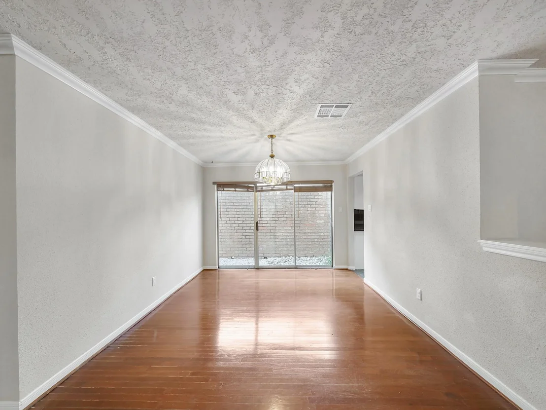 Photo of 1607 Beaconshire Road