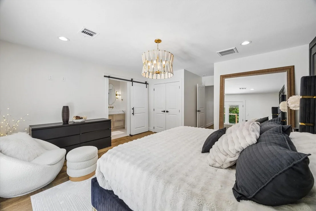 Photo of 115 Blue Willow Drive