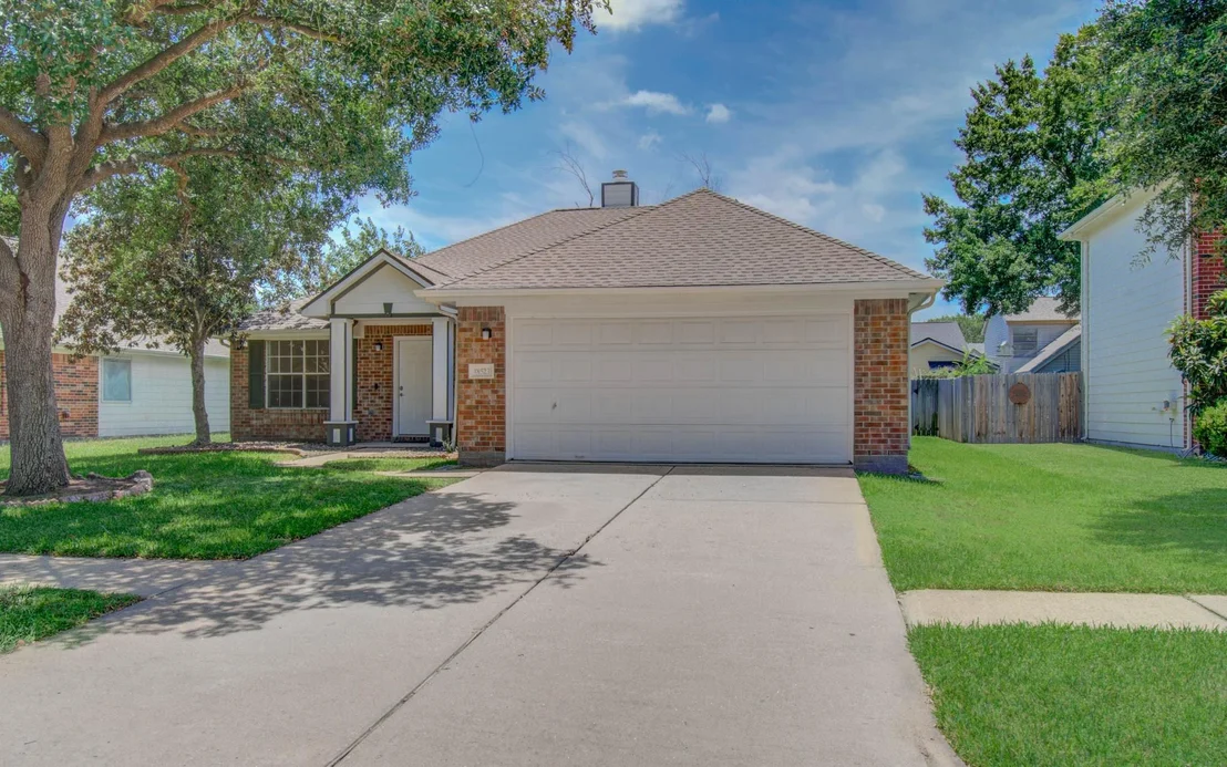 Photo of 18523 Dennington Drive