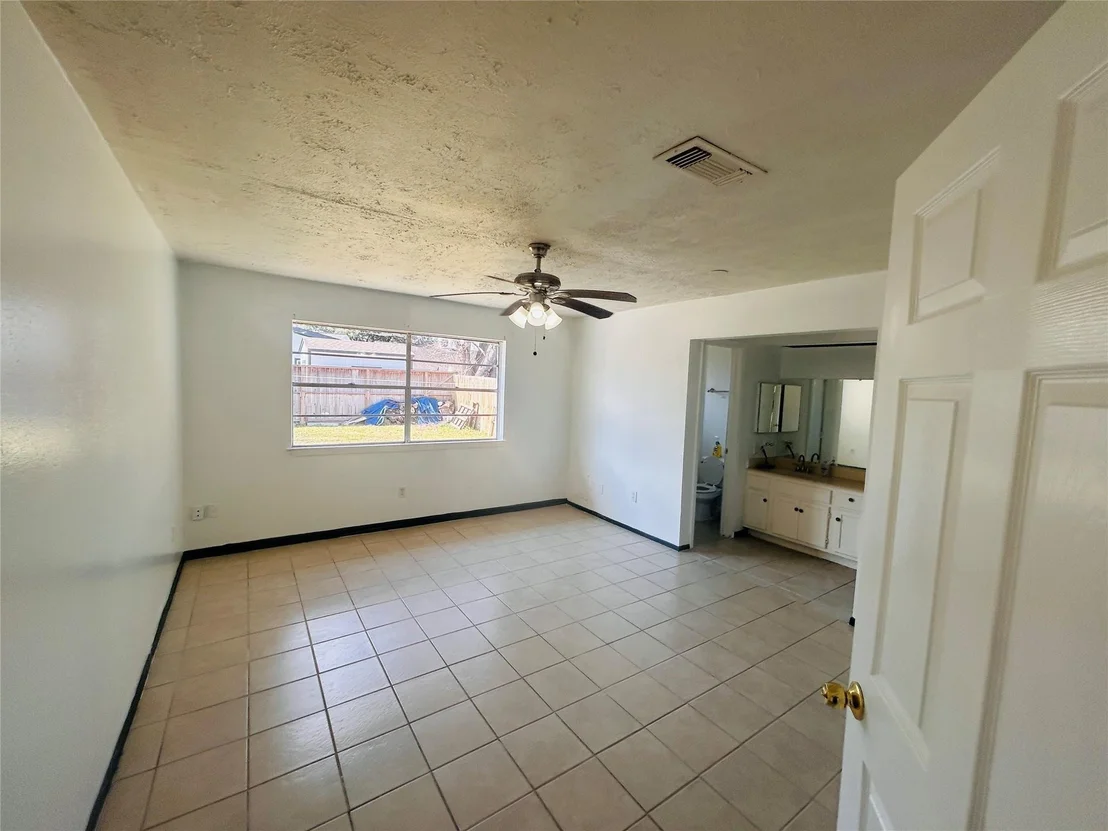 Photo of 10502 Long River Drive