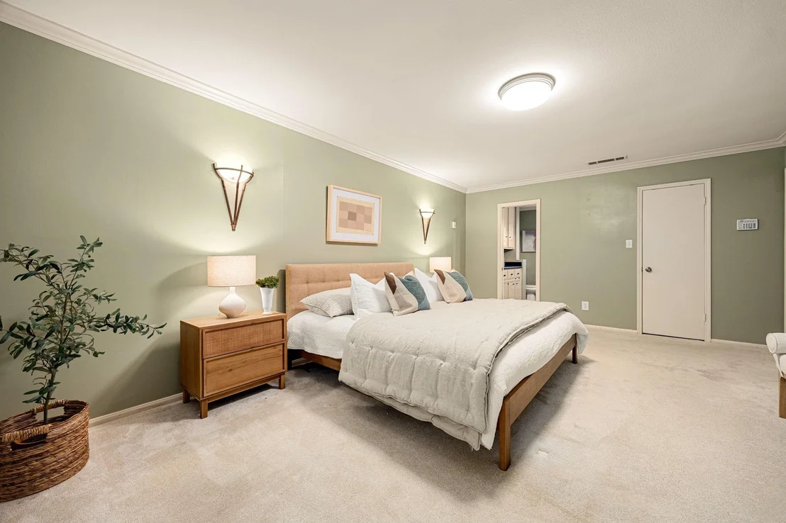 Photo of 1803 Briarpark Drive