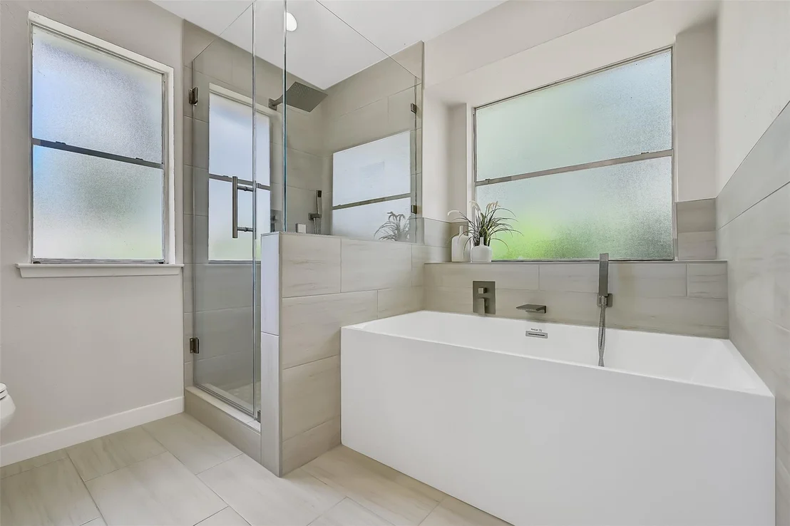 Photo of 3236 Lee Circle
