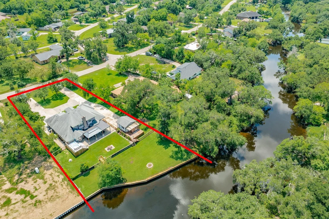 Photo of 41 Robinhood Lane