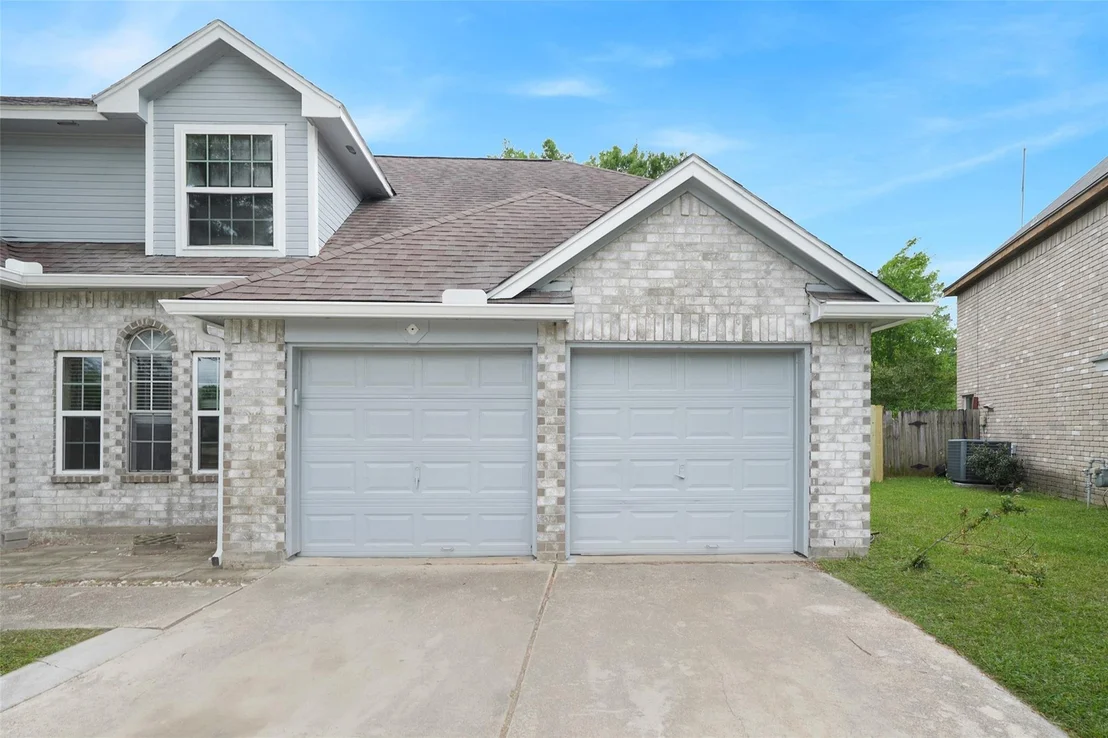 Photo of 8811 Tan Oak Circle