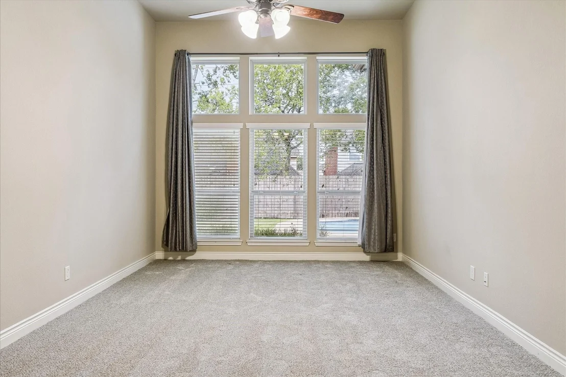 Photo of 18638 Roslyn Springs Drive