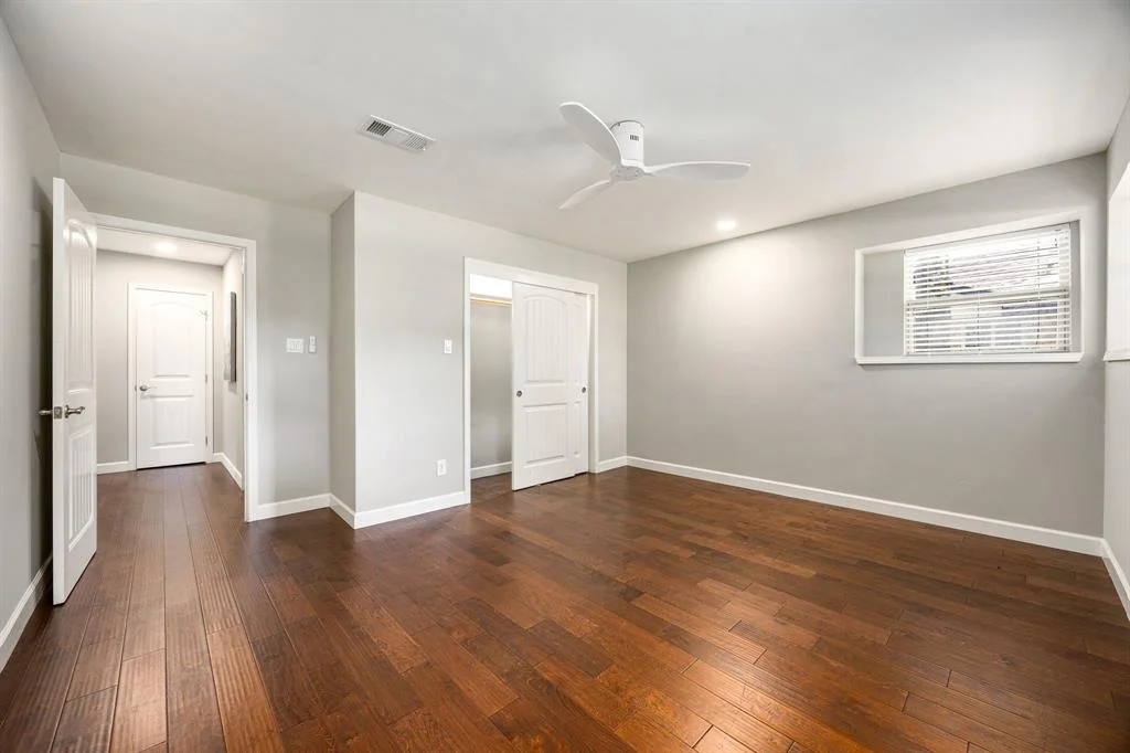 Photo of 10718 Dunlap Street
