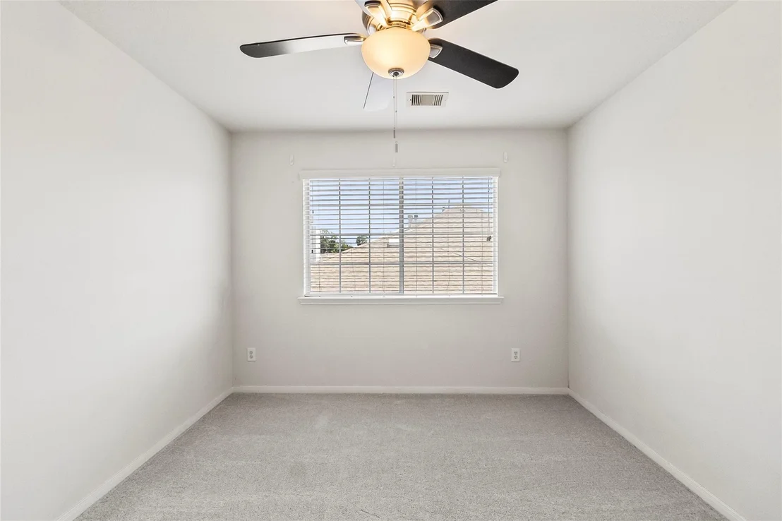 Photo of 427 Pinewood Ridge Drive