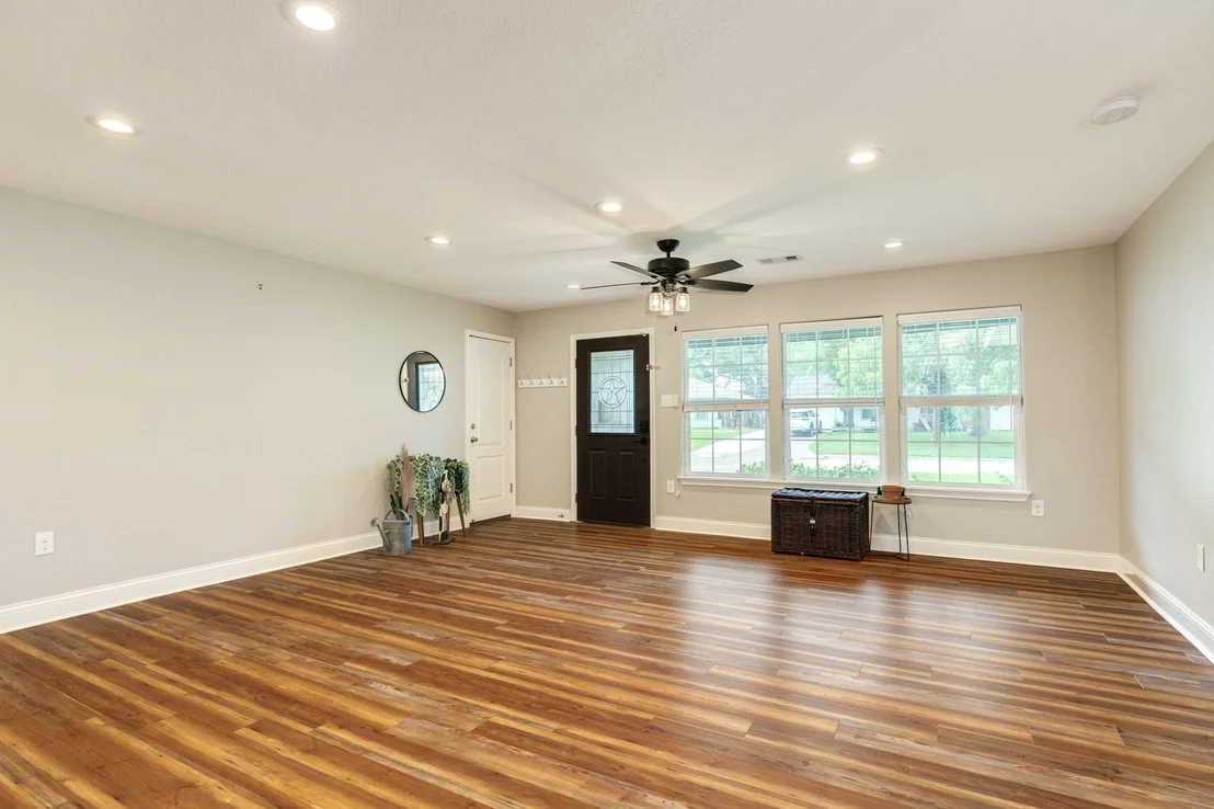 Photo of 218 Palm Lane