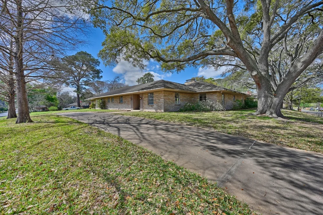 Photo of 1500 Key Street