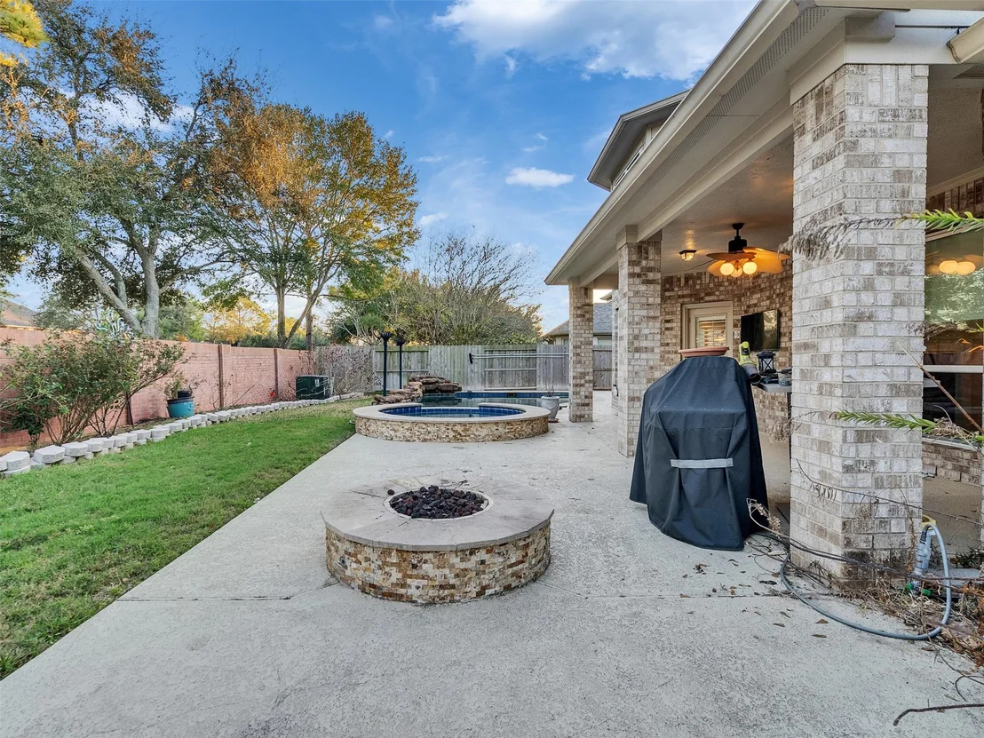 Photo of 2407 Beacon Pointe
