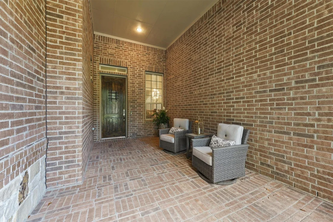 Photo of 6 Inland Prairie Drive