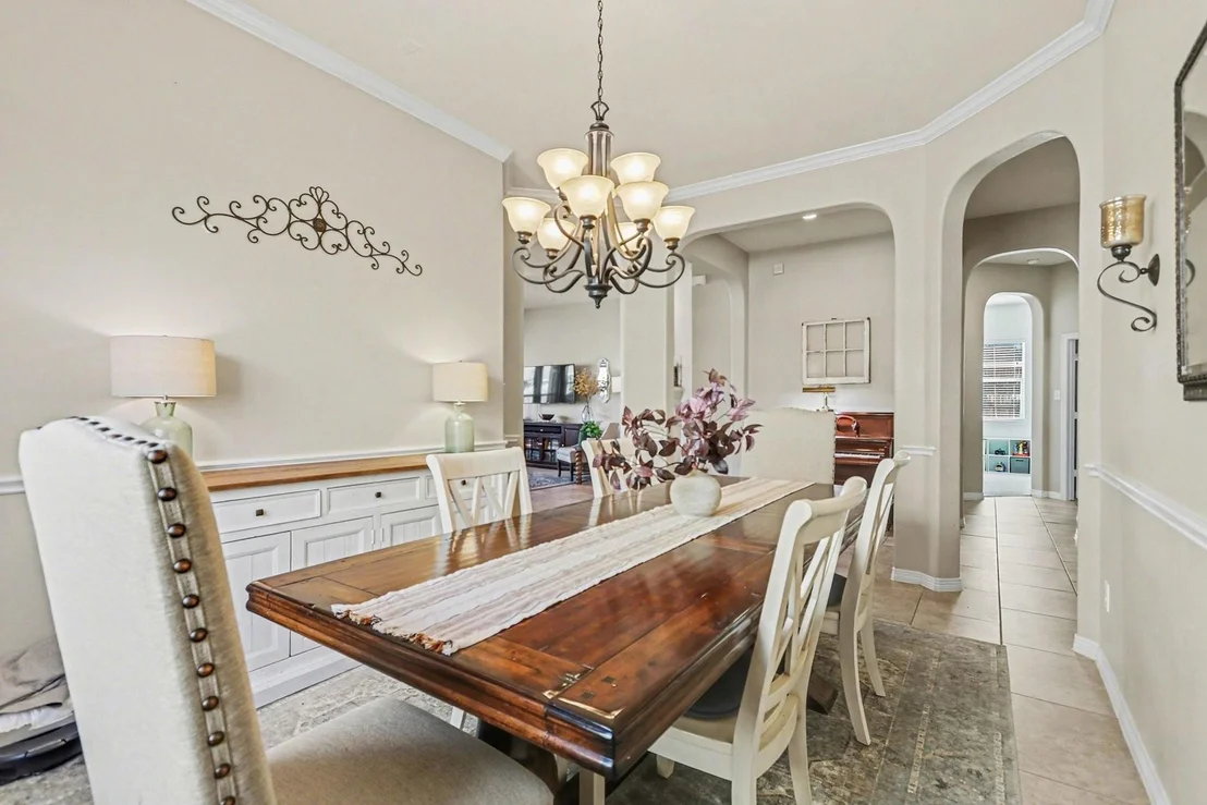 Photo of 27006 Cliff Pointe Lane