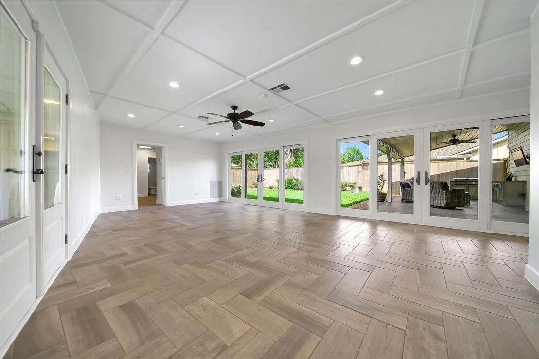 Photo of 1034 Thornton Road