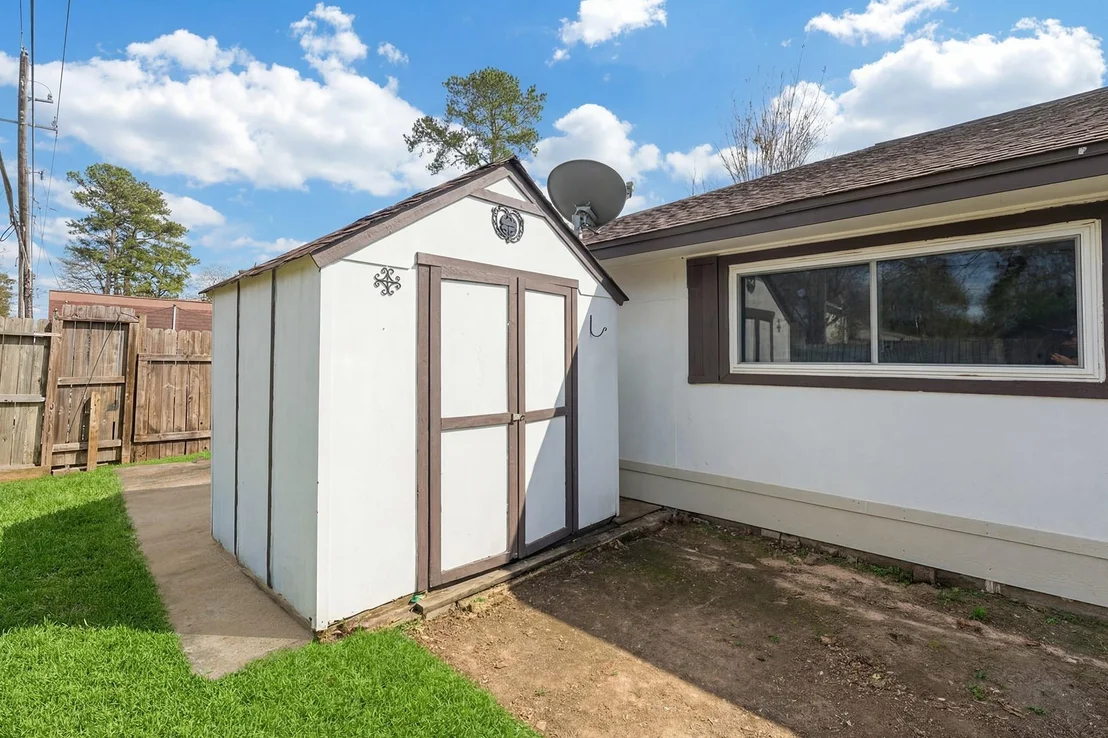 Photo of 5819 Sunnygate Drive