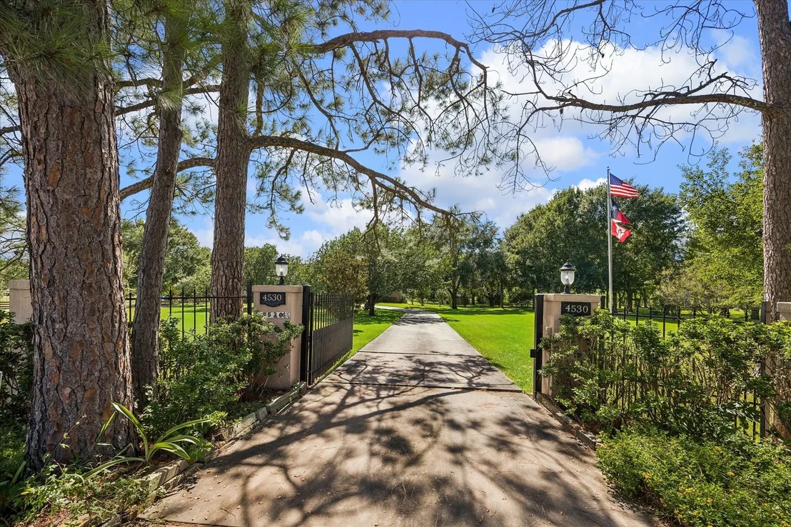 Photo of 4530 Pool Hill Road