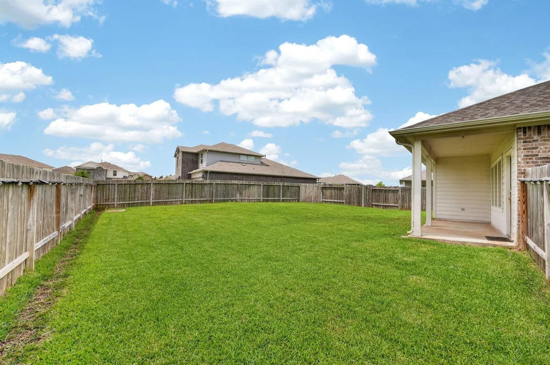Photo of 14077 Sharktooth Hill Lane