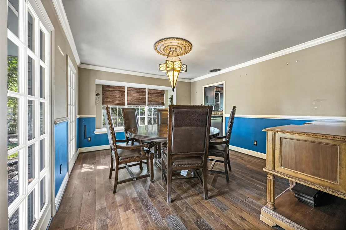 Photo of 1906 Castlerock Drive