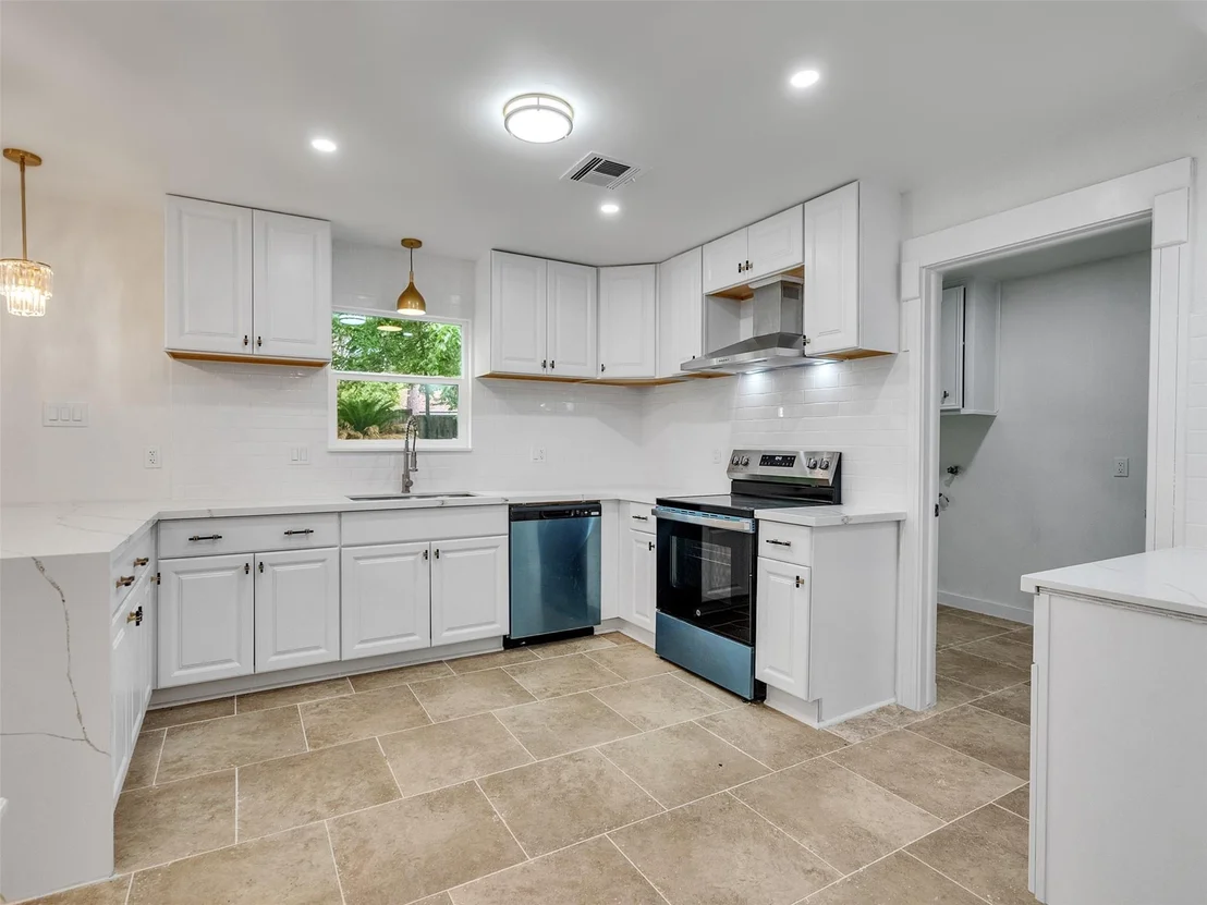 Photo of 8322 Oak Moss Drive