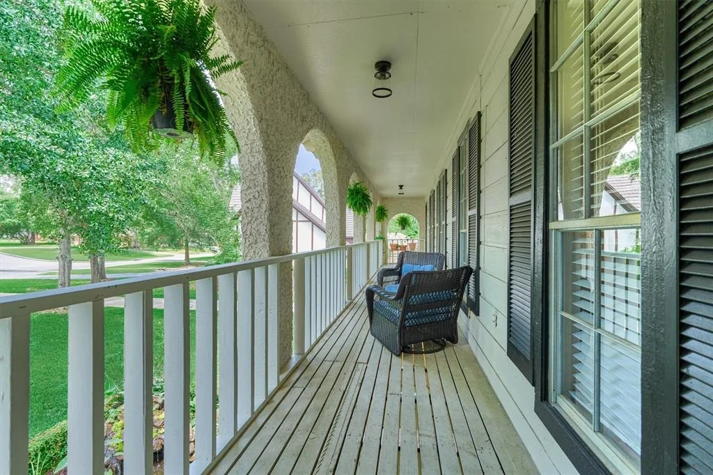 Photo of 23814 Creekview Drive