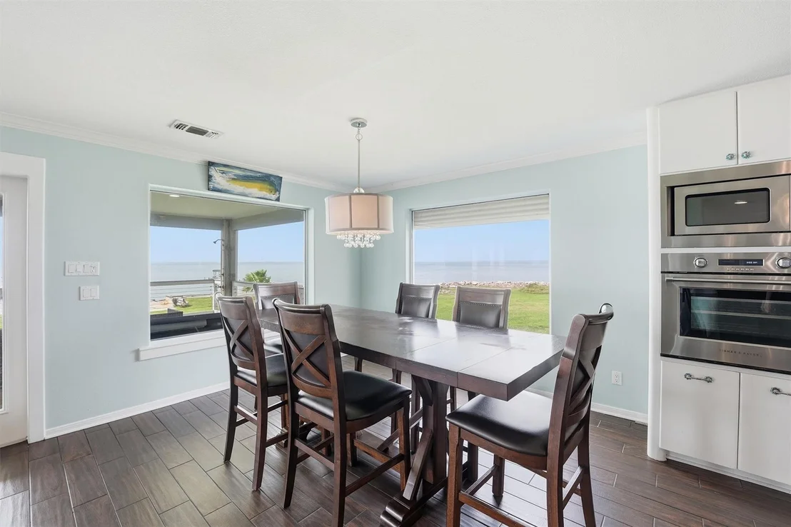 Photo of 7712 Channelview Drive