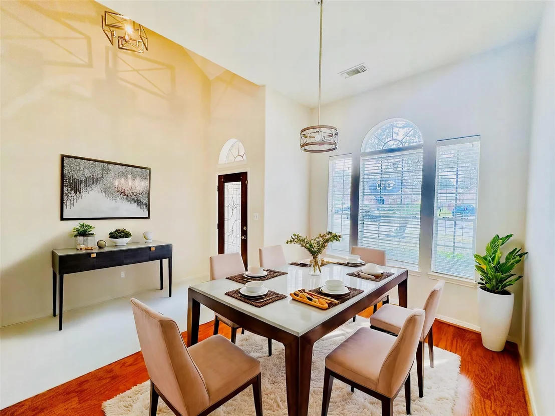 Photo of 4142 Surreydon Drive