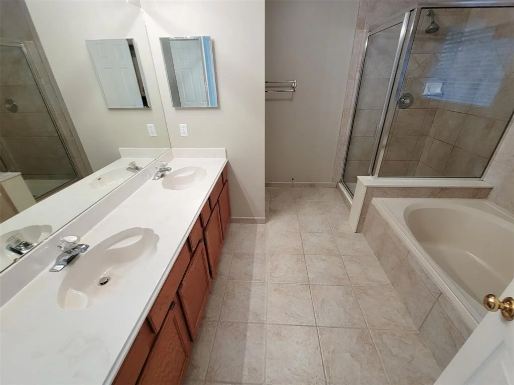 Photo of 7831 Leaf Point Court