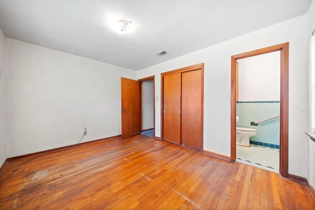 Photo of 16235 Palm Street