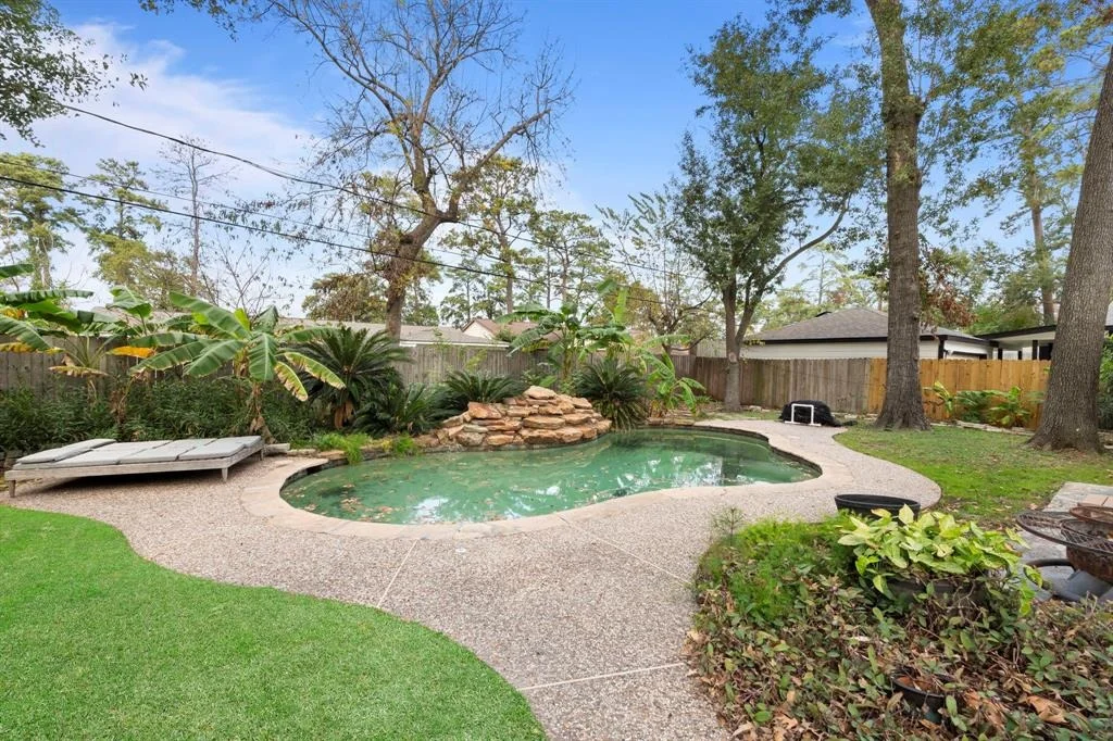 Photo of 10058 Cedardale Drive