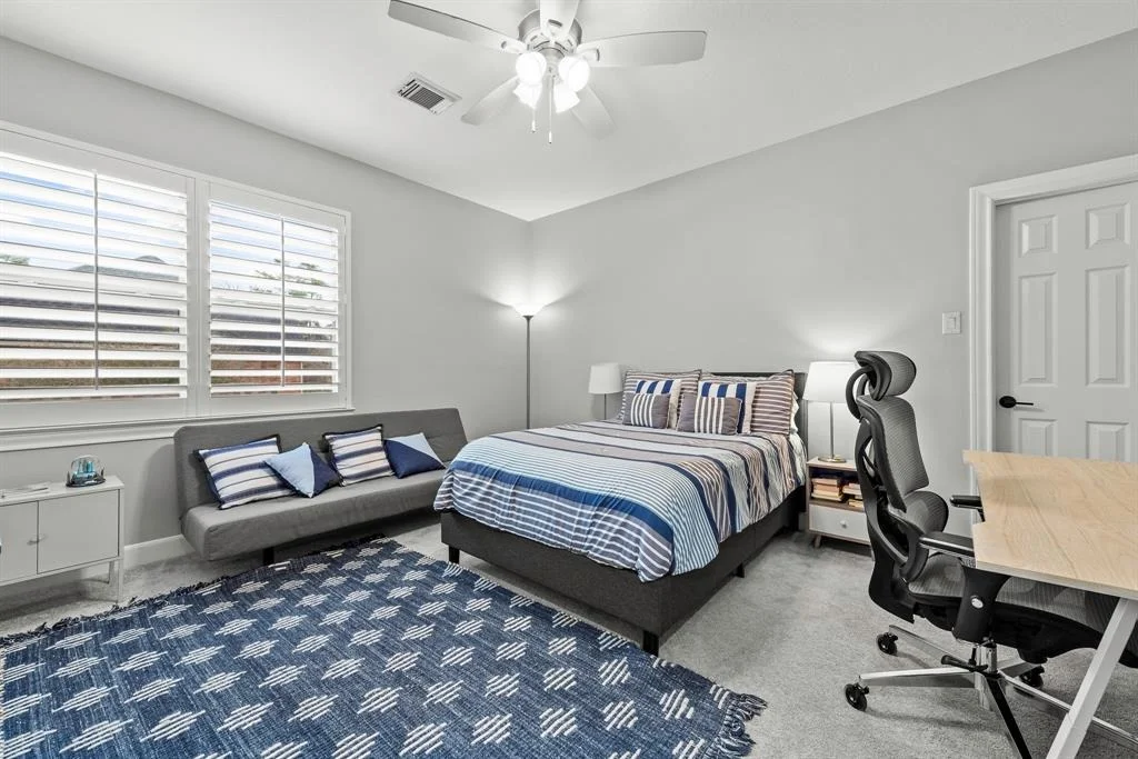 Photo of 99 Player Oaks Place